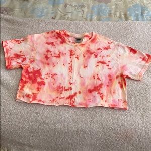 “⚡️”Super Cute Hot red orange ish tie dye crop top
